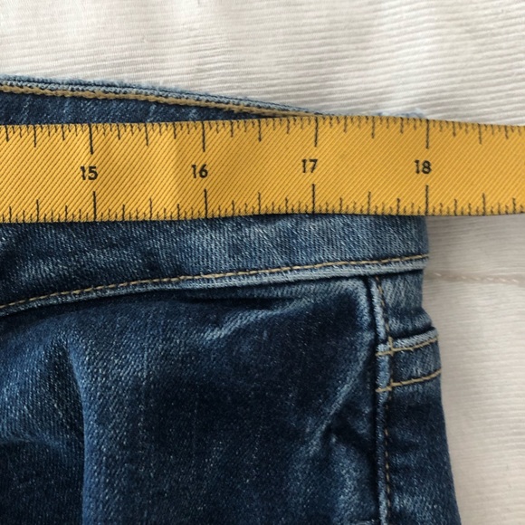 Paige Brigitte Crop Studded Pearl Jean - Picture 3 of 11